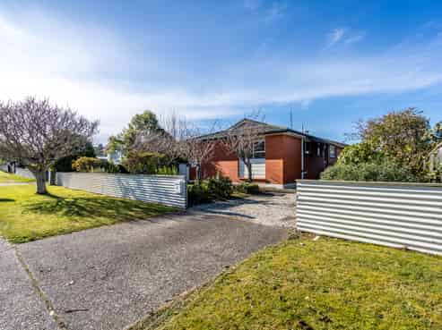 8 Newbie Street, Heidelberg