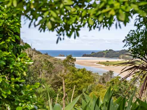 289E Opoutere Road, Opoutere