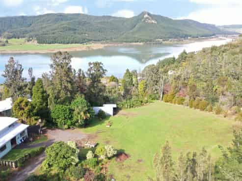 289E Opoutere Road, Opoutere
