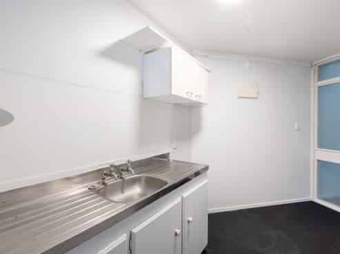 Affordable Howick Office, flexible terms & park