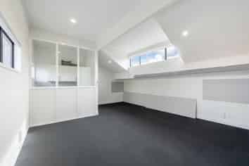 Affordable Howick Office, flexible terms & park