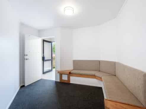 Affordable Howick Office, flexible terms & park