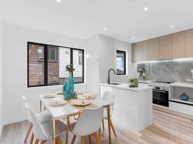 789D East Coast Road, Browns Bay