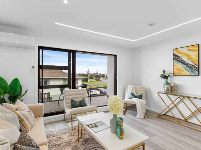 789D East Coast Road, Browns Bay