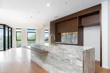 321/48 Esmonde Road, Takapuna