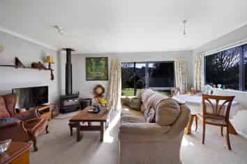 2445 Tarata Road, Tarata