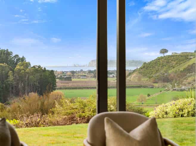 37 Lopdell Lane, Bay View