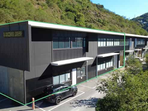 Modern Warehousing with Mezzanine Office