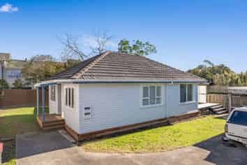 1/110 Lynwood Road, New Lynn