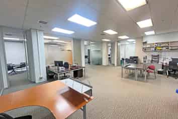 MODERN GROUND FLOOR OFFICE - MANUKAU CBD
