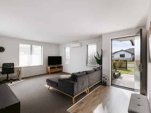 14 Rotomanu Place, Pyes Pa