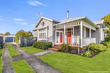 29 Young Street, Whanganui East