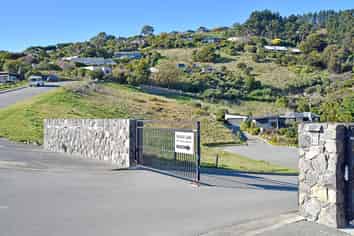 2 Te Wharau Lane, Charteris Bay