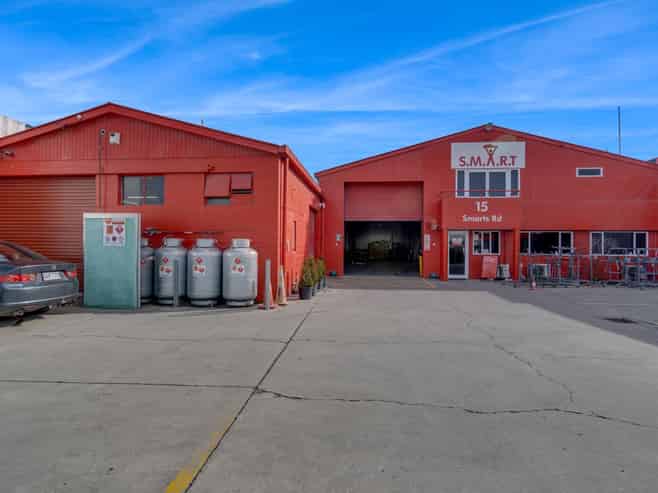 Standalone workshop facility