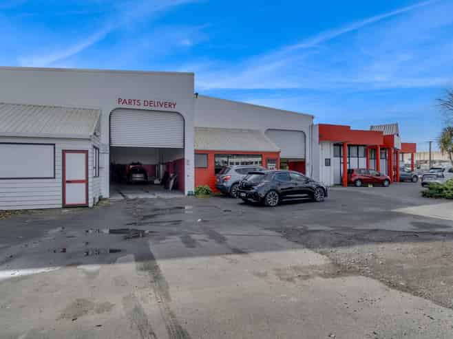 Standalone workshop facility