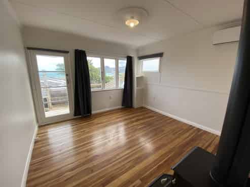36 Moa Point Road , Lyall Bay