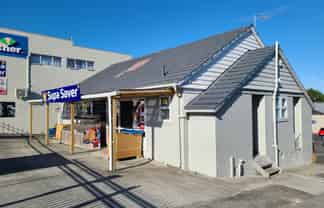 113M² RETAIL SPACE IN OTAHUHU 
