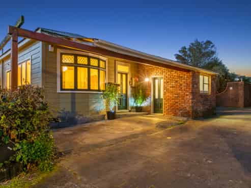 11 Hanover Street, Wadestown