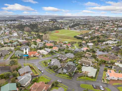 2/3 Jacanas Place, Unsworth Heights