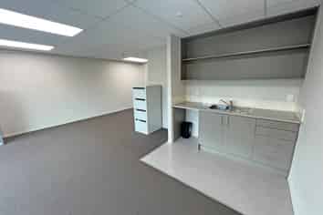 OFFICE AT BISHOPS GATE BUSINESS CENTRE
