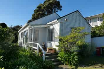13 Kainui Rd, Raumati South