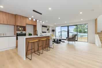 93B Bruce Road, Glenfield