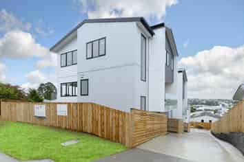 93B Bruce Road, Glenfield