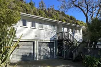10 Robinson Road, The Brook