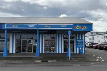 For Lease | 144m² Retail + 196m² Warehouse