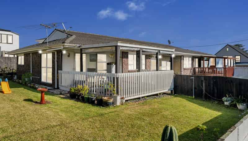 2/56 Archibald Road, Kelston
