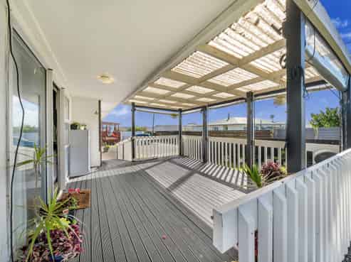 2/56 Archibald Road, Kelston