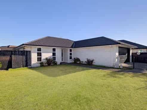 24 Te Kio Crescent, Papamoa