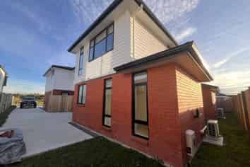 2/57 Waireka Road, Rototuna