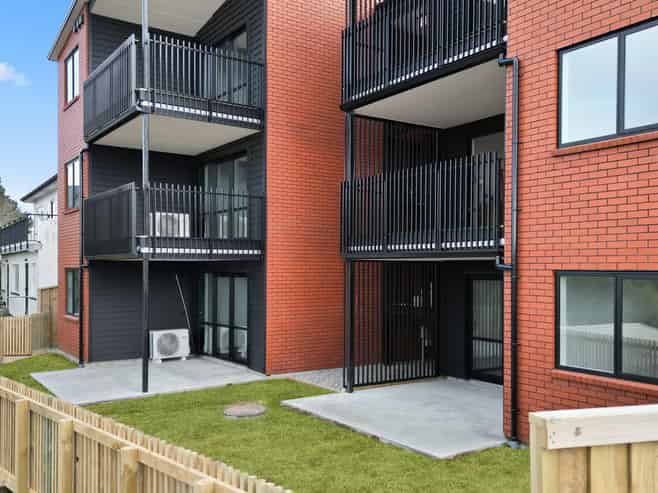 4/12 Ruakiwi Road, Hamilton Lake