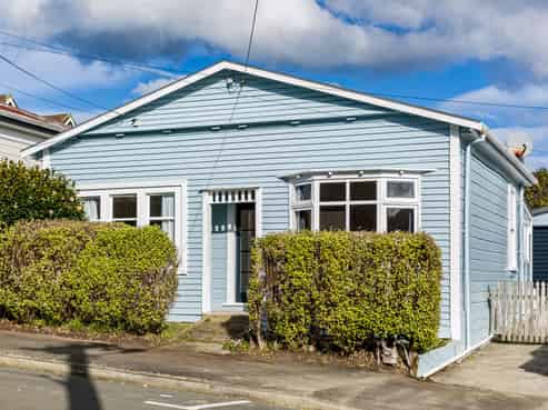 11 Angus Avenue, Berhampore