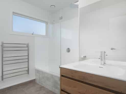 b/27 Short St, Opaheke