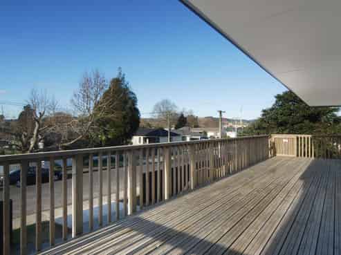 b/27 Short St, Opaheke