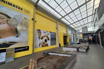 Large format retail in Lincoln North
