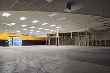 Large format retail in Lincoln North