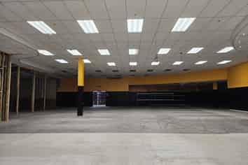 Large format retail in Lincoln North