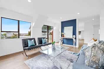 31A Girrahween Drive, Totara Vale
