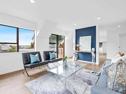 31A Girrahween Drive, Totara Vale