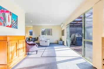  10 Clea View, Gulf Harbour