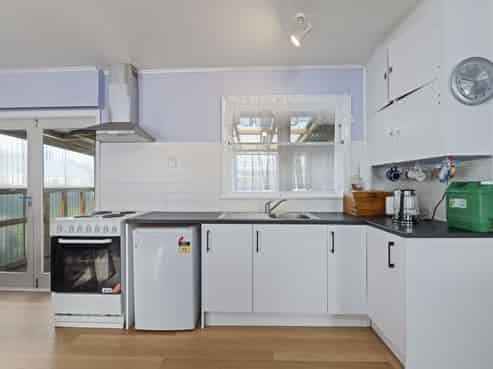 17 Tuke Street, Normanby