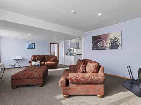 17 Tuke Street, Normanby