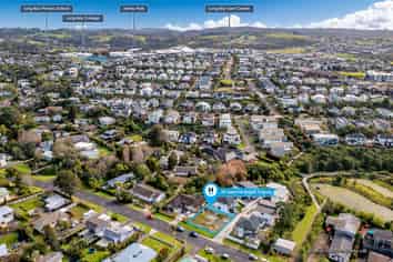 23 Glenvar Road, Torbay