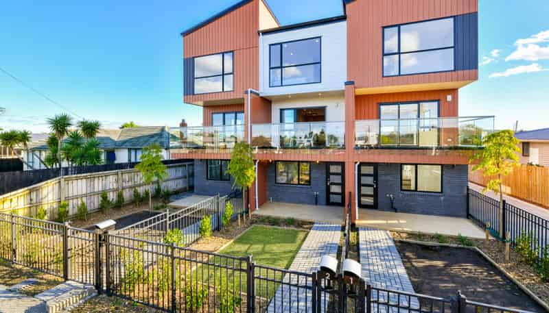 2/644 Te Atatu Road, Te Atatu Peninsula