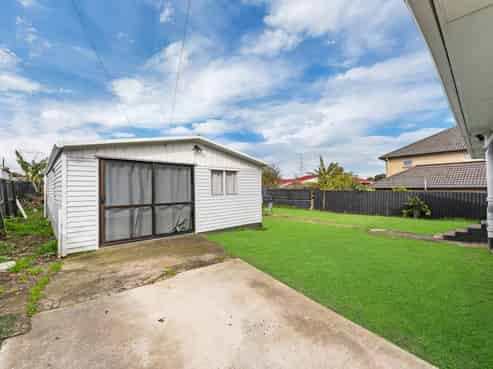 104 Fisher Cresent, Otara