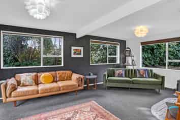 1138 South Road, OAKURA
