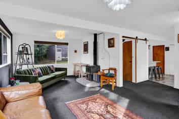 1138 South Road, OAKURA